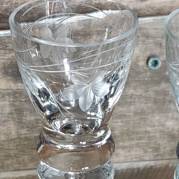 Vintage Crystal Cordial Liqour Shot Glass - Grape Vine Design - Picture 2 of 6